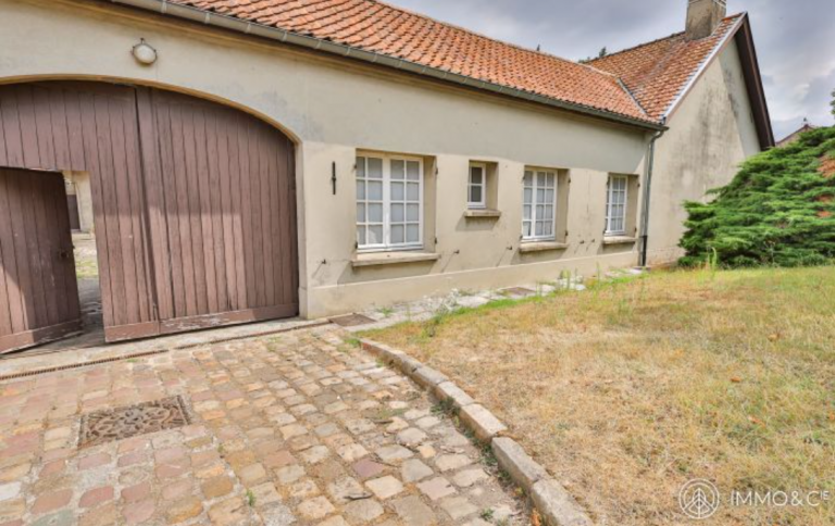 Ferme au carre  sur 2000m de terrain clos et arbore  - R ... - Image 5