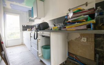  Immeuble, commerce + un appartement 3 chambres, exterie ... - Image 3