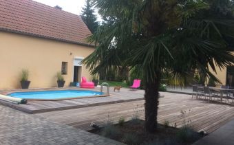 Ensemble immobilier compose de deux maisons sur 1900m2 - Ref.INV381
