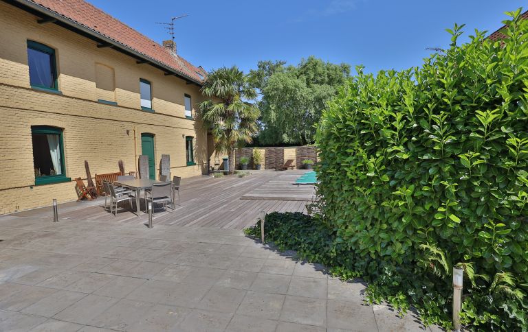 Ensemble immobilier compose de deux maisons sur 1900m2  ... - Image 17